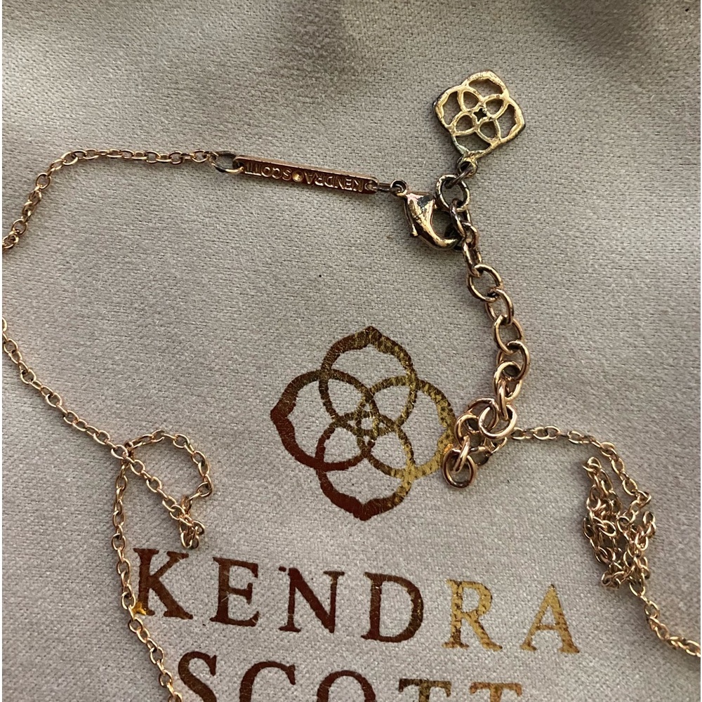 Kendra Scott Elisa Rose Gold Pendant Necklace in Rose Gold Drusy